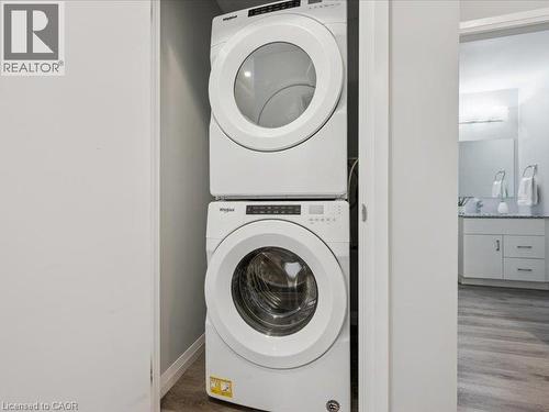 104 Garment Street Unit# 606, Kitchener, ON - Indoor Photo Showing Laundry Room