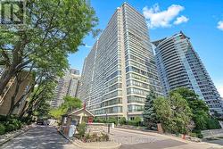 1801 - 55 ELM DRIVE W  Mississauga, ON L5B 3Z3