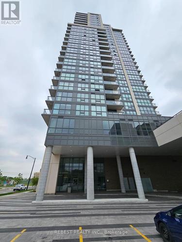 15 LYNCH STREET  Brampton, ON L6W 0C7