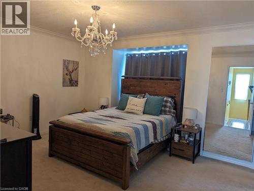 36 Bugdale Drive, Cambridge, ON - Indoor Photo Showing Bedroom