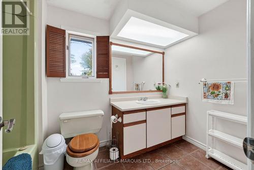 672 Champlain Drive, Cornwall, ON - Indoor Photo Showing Bathroom