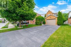38 FURROWS END  Brampton, ON L6Z 4S5