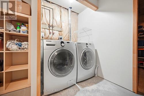 38 Furrows End, Brampton, ON - Indoor Photo Showing Laundry Room
