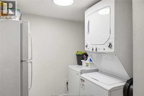 372 Lincoln Road Unit# 2, Windsor, ON - Indoor Photo Showing Laundry Room