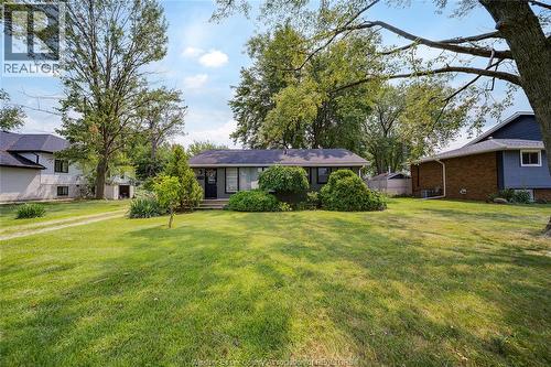 350 BOUFFARD  Lasalle, ON N9J 1G2