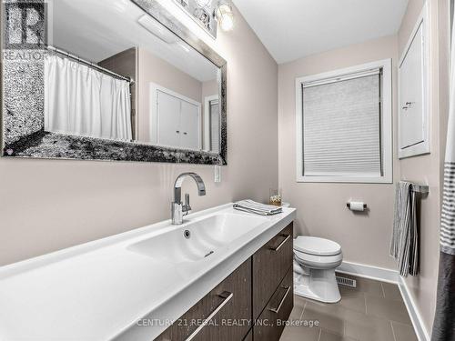 281 Thistle Down Boulevard, Toronto, ON - Indoor Photo Showing Bathroom