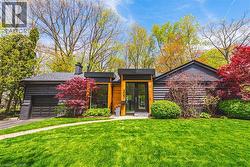327 GOODRAM Drive  Burlington, ON L7L 2J9
