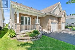 7 ABBEY CRESCENT  Russell, ON K4R 0B5