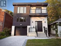 21 VANBRUGH AVENUE  Toronto, ON M1N 3S8