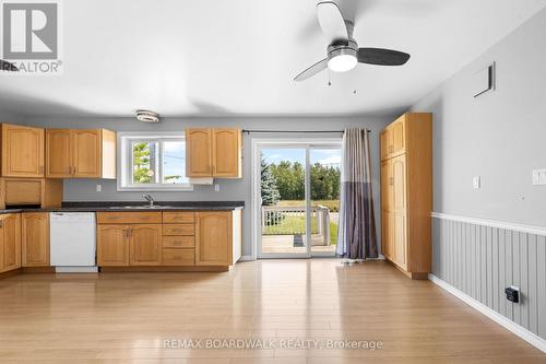 189 Arnold Drive, Perth, ON - Indoor Photo Showing Kitchen