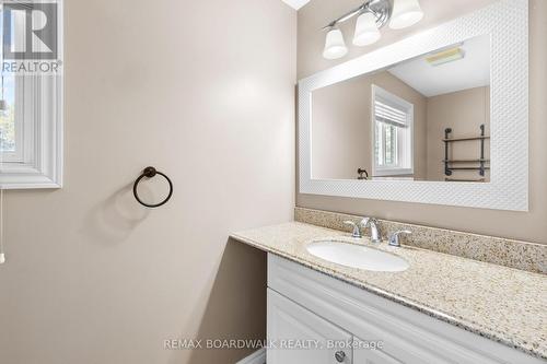 189 Arnold Drive, Perth, ON - Indoor Photo Showing Bathroom