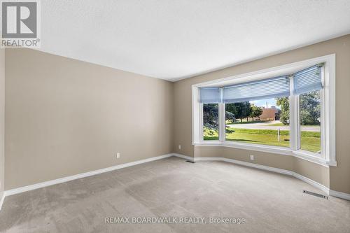 189 Arnold Drive, Perth, ON - Indoor Photo Showing Other Room
