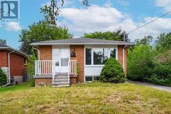 36 MORAINE HILL DRIVE Toronto, ON M1T 1Z9