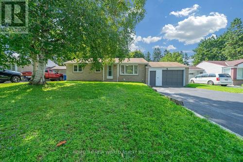 736 GRACE STREET  Newmarket, ON L3Y 2L3