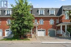 24 - 15 OLD COLONY ROAD Richmond Hill, ON L4E 4L5