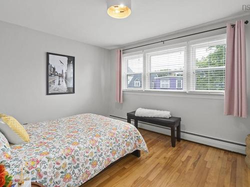 99 Thistle Street, Dartmouth, NS - Indoor Photo Showing Bedroom