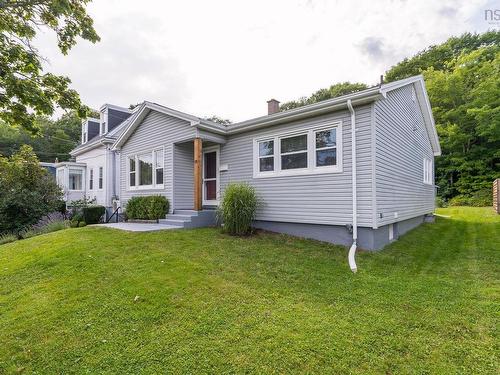 99 Thistle Street, Dartmouth, NS - Outdoor
