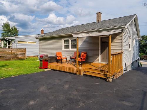 99 Thistle Street, Dartmouth, NS - Outdoor With Deck Patio Veranda With Exterior
