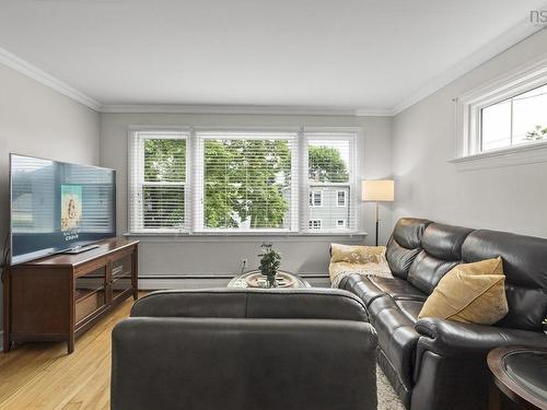 99 Thistle Street, Dartmouth, NS - Indoor