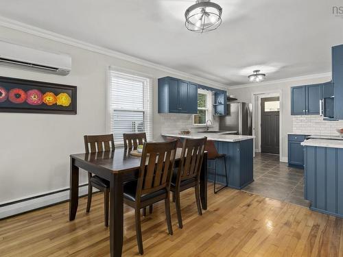 99 Thistle Street, Dartmouth, NS - Indoor