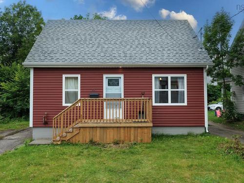 24 Campbell Street  Sydney, NS B1P 1E9