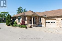1 - 139 GLENDALE AVENUE  St. Catharines (Glendale/Glenridge), ON L2T 2K2
