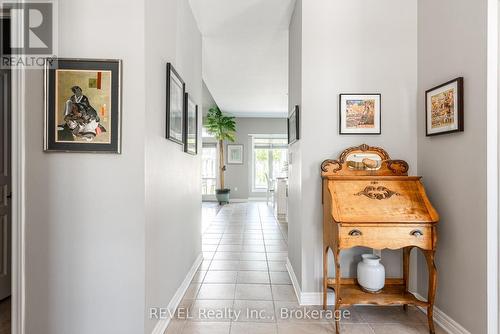 Foyer leading to the kitchen area - 1 - 139 Glendale Avenue, St. Catharines (Glendale/Glenridge), ON - Indoor Photo Showing Other Room
