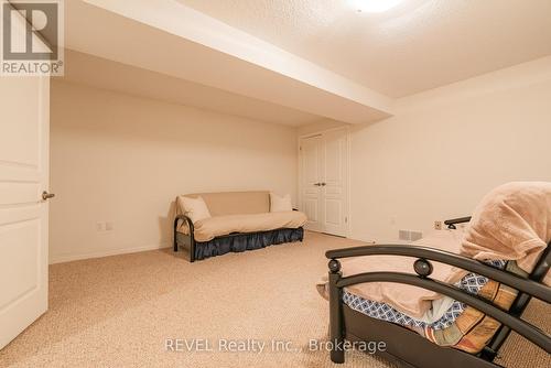 Lower level 2nd bedroom - 1 - 139 Glendale Avenue, St. Catharines (Glendale/Glenridge), ON - Indoor Photo Showing Other Room