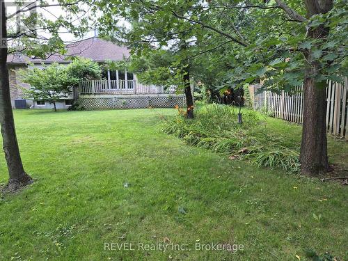 Kids and Grandkids have room to run and play - 1 - 139 Glendale Avenue, St. Catharines (Glendale/Glenridge), ON - Outdoor With Deck Patio Veranda