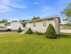 11 Savona Court  Cole Harbour, NS B2W 4R1