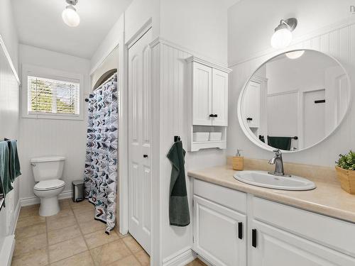 22 Sunnyvale Crescent, Lower Sackville, NS - Indoor Photo Showing Bathroom