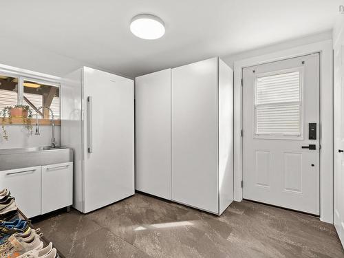 22 Sunnyvale Crescent, Lower Sackville, NS - Indoor Photo Showing Laundry Room