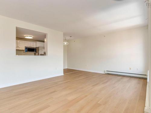 802 99 Waterfront Drive, Bedford, NS - Indoor Photo Showing Other Room