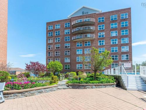 802 99 Waterfront Drive, Bedford, NS - Outdoor With Facade