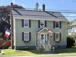 58 William Street  Yarmouth, NS B5A 1Y5