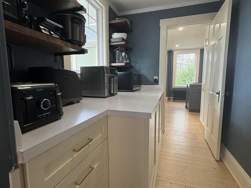 58 William Street, Yarmouth, NS - Indoor