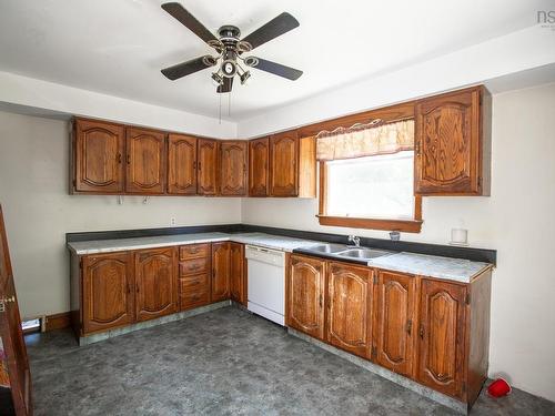 6 Harris Road, Dartmouth, NS - Indoor Photo Showing Kitchen With Double Sink