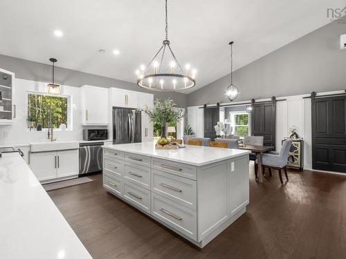 33 Rockcliffe Drive, Enfield, NS - Indoor Photo Showing Kitchen With Upgraded Kitchen