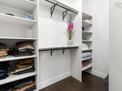 33 Rockcliffe Drive, Enfield, NS - Indoor With Storage
