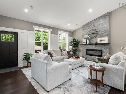 33 Rockcliffe Drive, Enfield, NS - Indoor Photo Showing Living Room With Fireplace