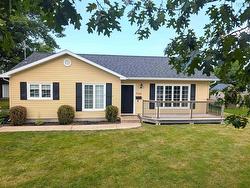 936 Scott Drive  North Kentville, NS B4N 4B1