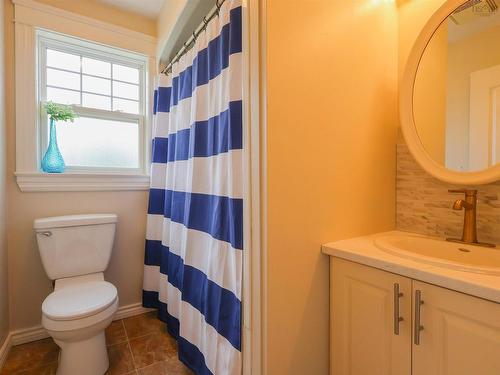223 366 Highway, Tyndal Road, NS - Indoor Photo Showing Bathroom