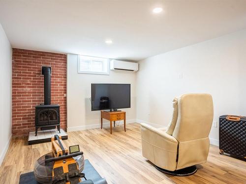 6 Spring Lane, Charlottetown, PE - Indoor