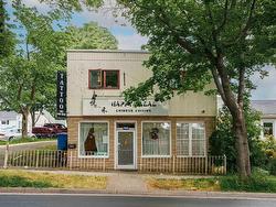 3559 Robie Street  Halifax, NS B3K 4S7