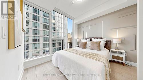 1314 - 35 Mercer Street, Toronto, ON - Indoor Photo Showing Bedroom