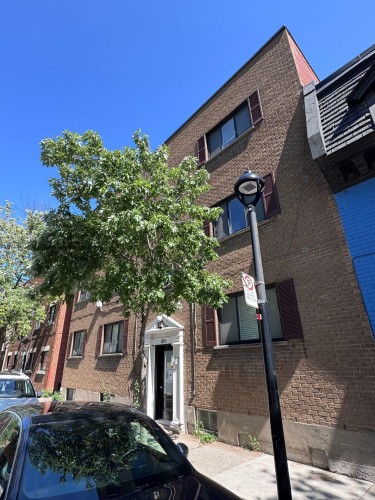 3 1678 Rue Grand Trunk — photo 1