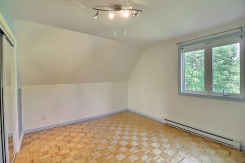 Chambre à coucher - 550 Rue Gilbert, Saint-Denis-De-Brompton, QC - Indoor Photo Showing Other Room