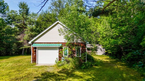 Garage - 550 Rue Gilbert, Saint-Denis-De-Brompton, QC - Outdoor