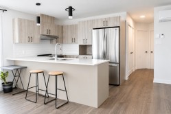 4-5705 Rue de Champagnier  Brossard, QC J4Z 0T4