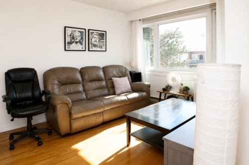 Salon - 677 43E Avenue, Montréal (Lasalle), QC - Indoor Photo Showing Living Room